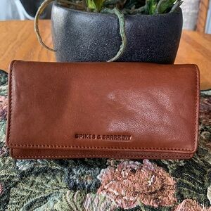 Spikes & Sparrow Leather Wallet NWOT
